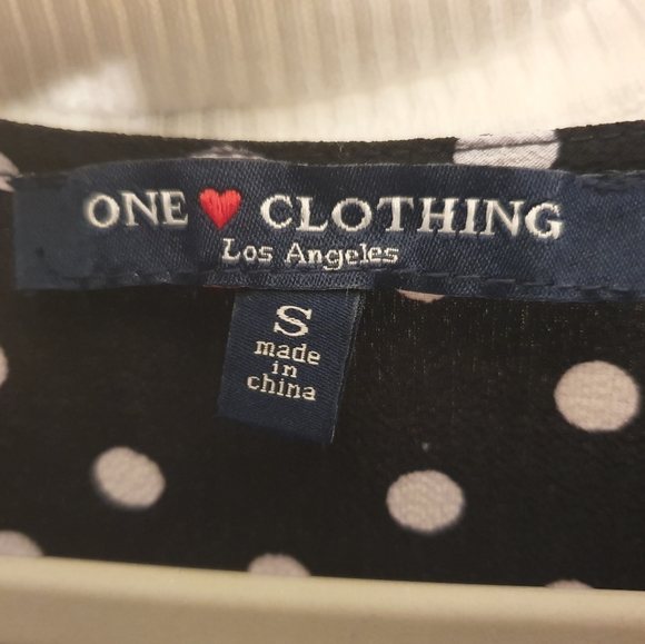 One clothing los angeles true wrap peplum Polka dot top size small - Picture 2 of 11
